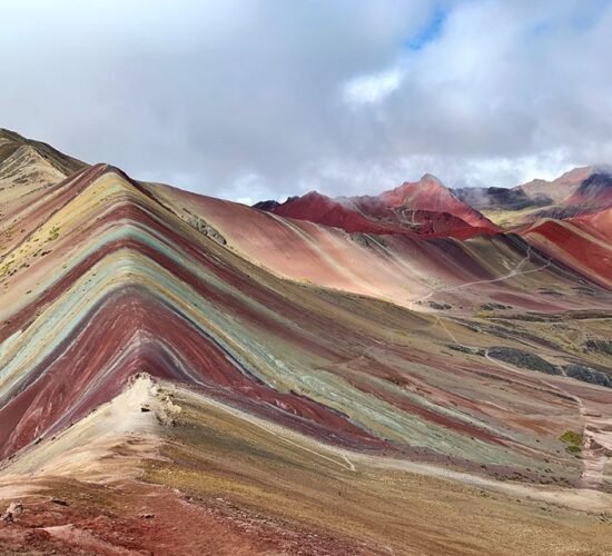 the 3 day hike will also take you to see the rainbow mountain.