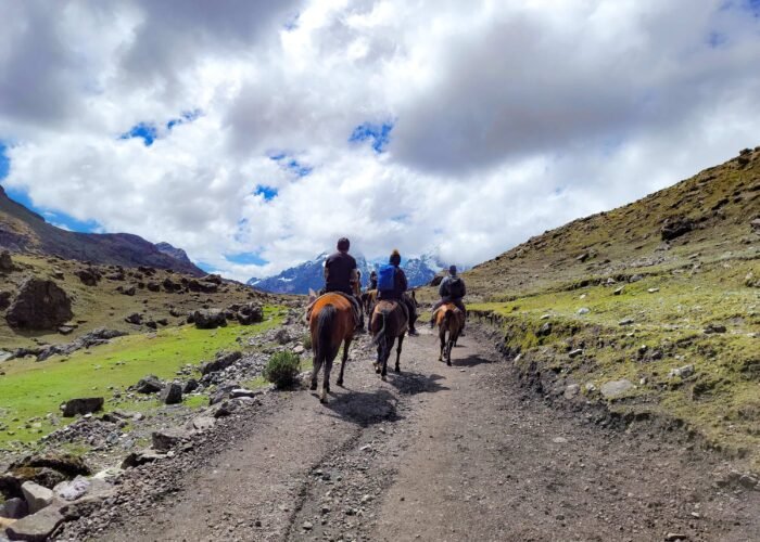 Horseback Riding To Ausangate 7 Lakes