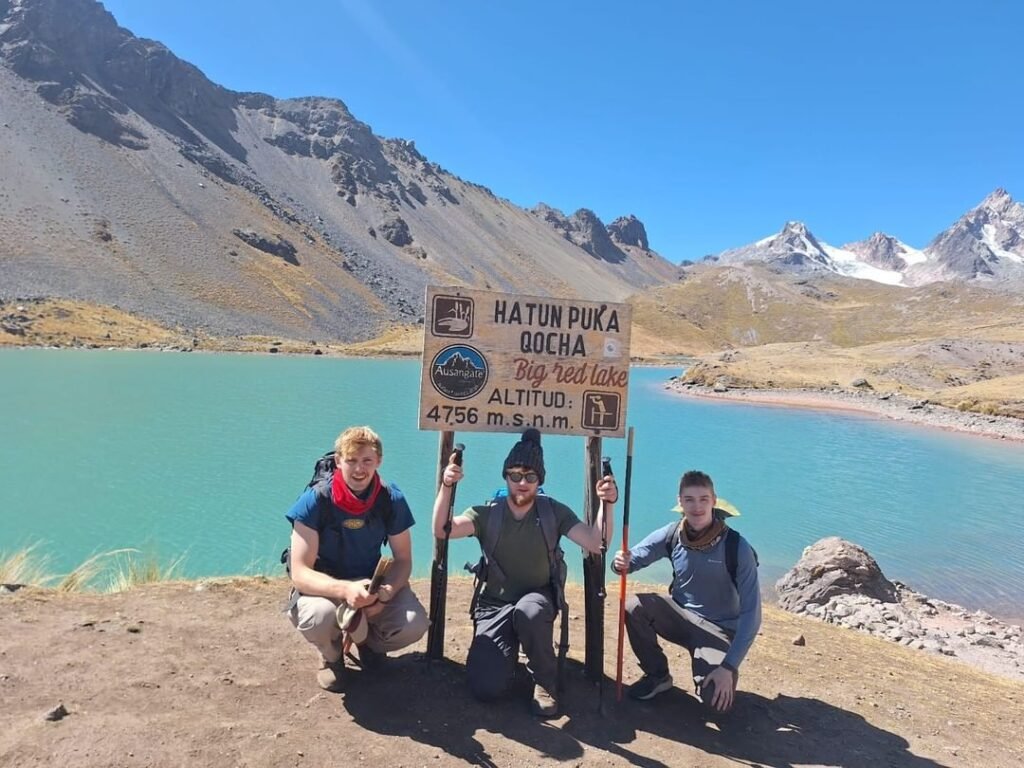 A beautiful day at the 7 Ausangate Lagoons