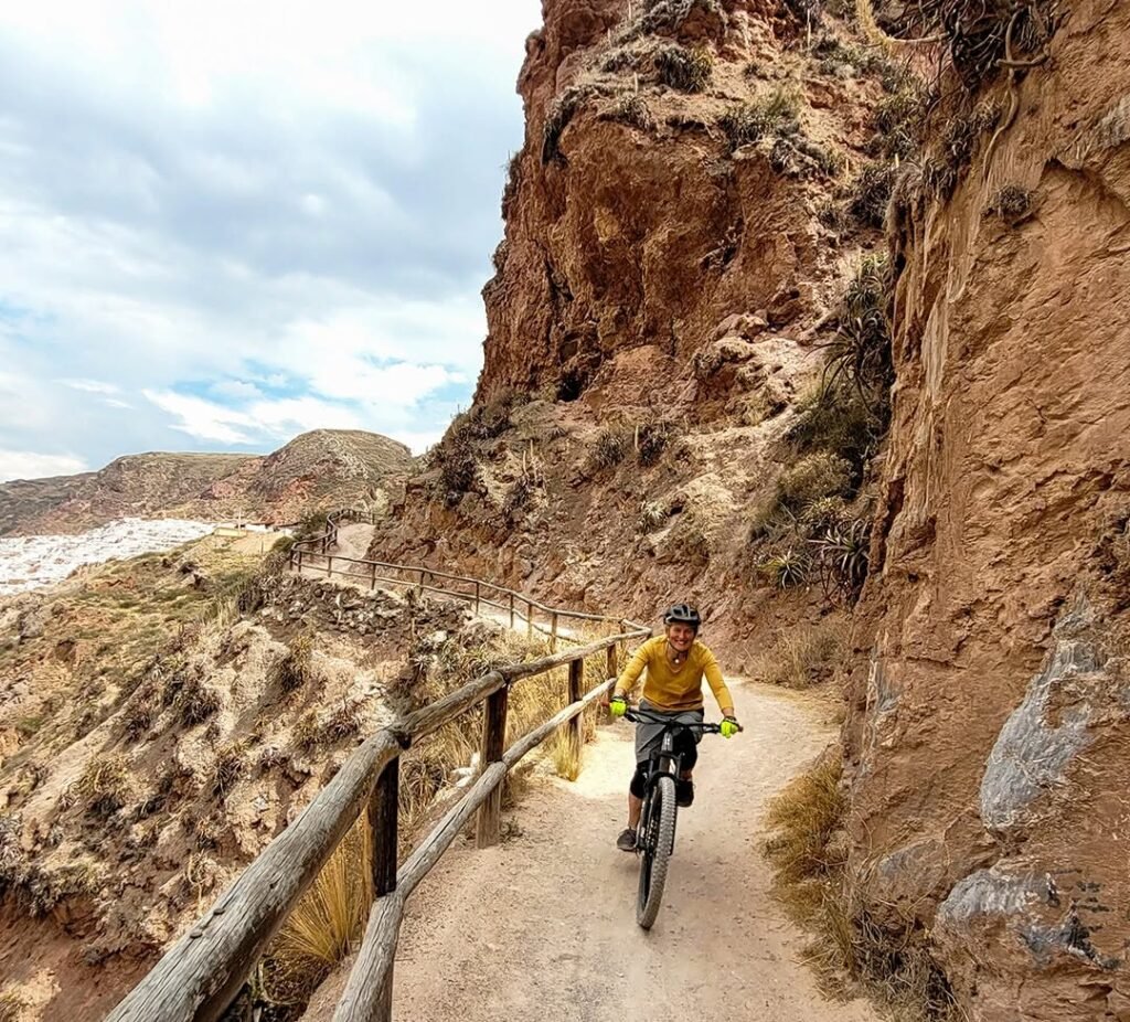 Bike tour to Maras Moray