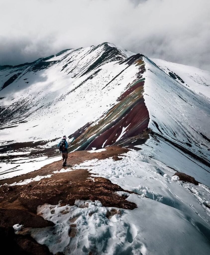 Mountain of colors, a truly wonderful destination, a trekking experience through the best landscapes of the Peruvian Andes until reaching the great Apu.