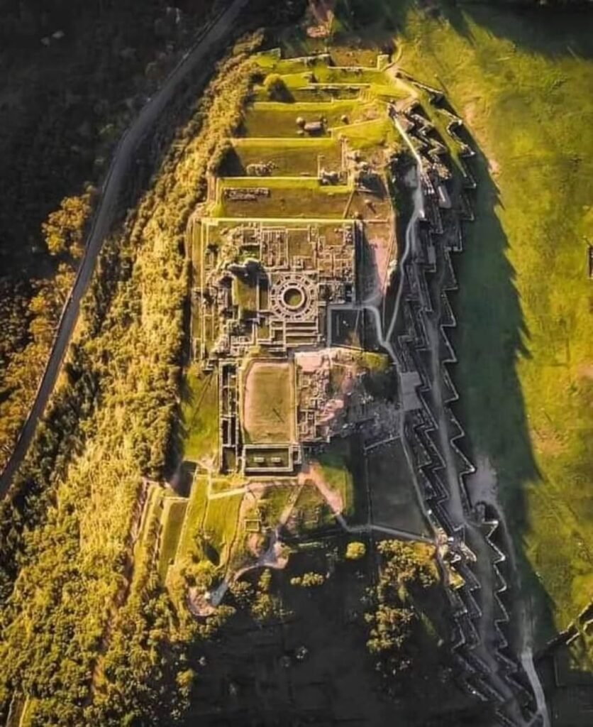 SACSAYHUAMAN