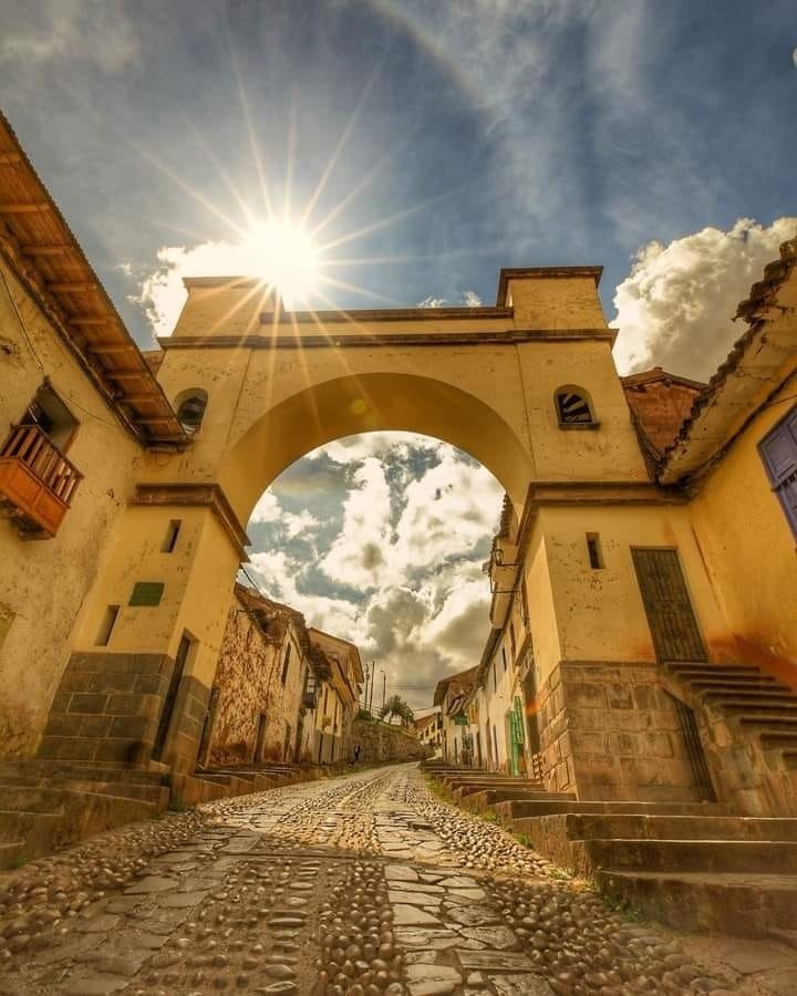 The Arch of Santa Ana.