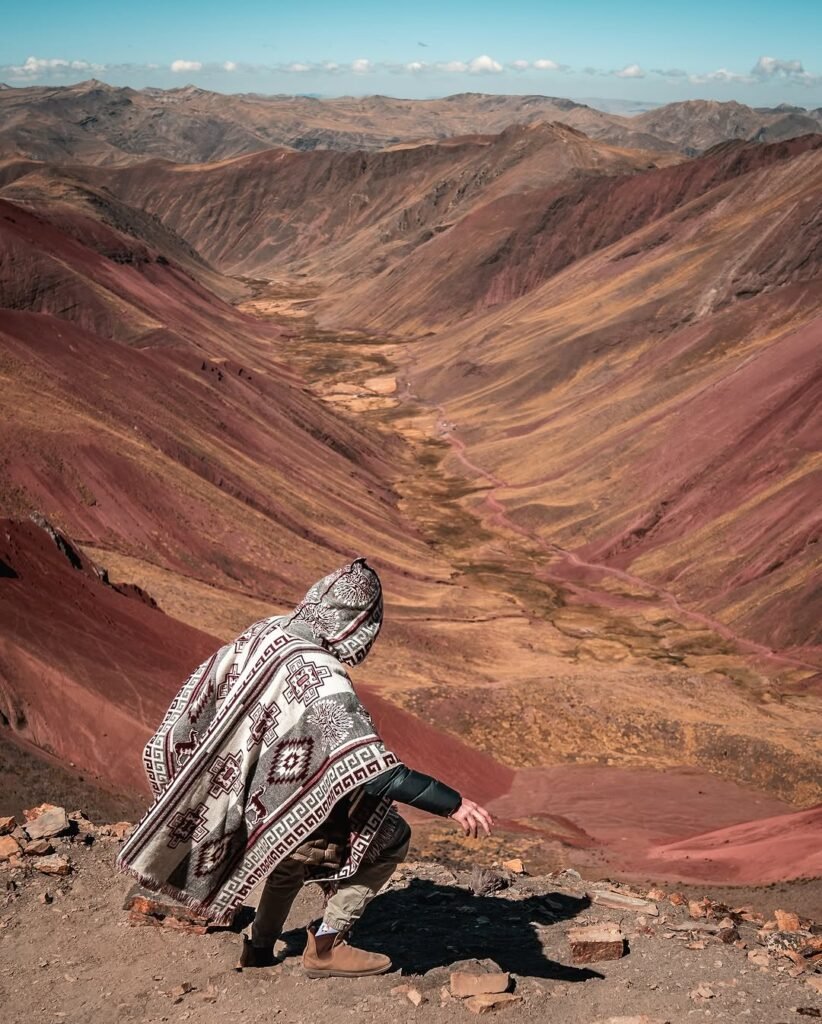 The Rainbow Mountain is an out-of-the-ordinary destination. Discover the magic of the Andes Mountains in Cusco - Peru.